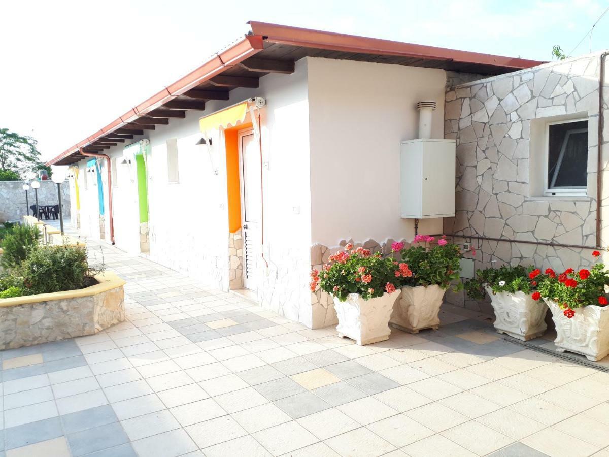 Hotel Oltremare Vignacastrisi Exterior foto
